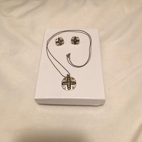 Authentic Montana Silversmiths Necklace Set - Picture 3 of 3